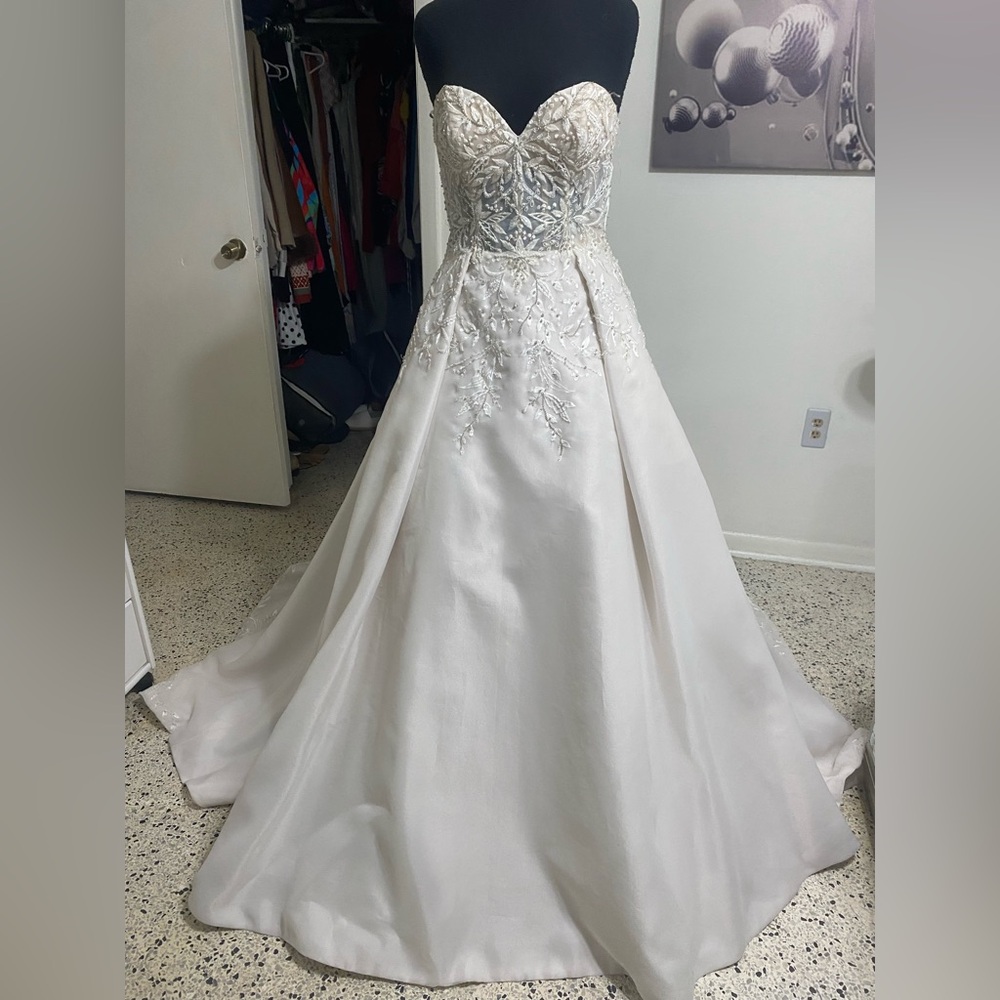 Ballgown Wedding Dress size 10